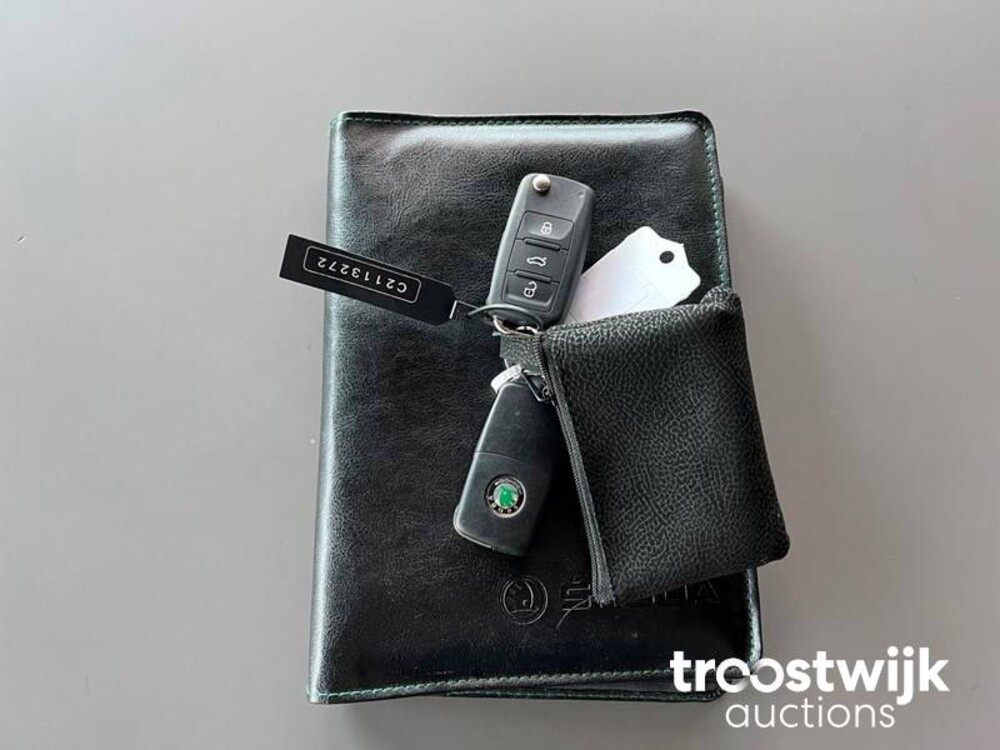 Skoda Octavia Combi 1.8 TSI Elegance 160PS 2012, 64-SXX-5