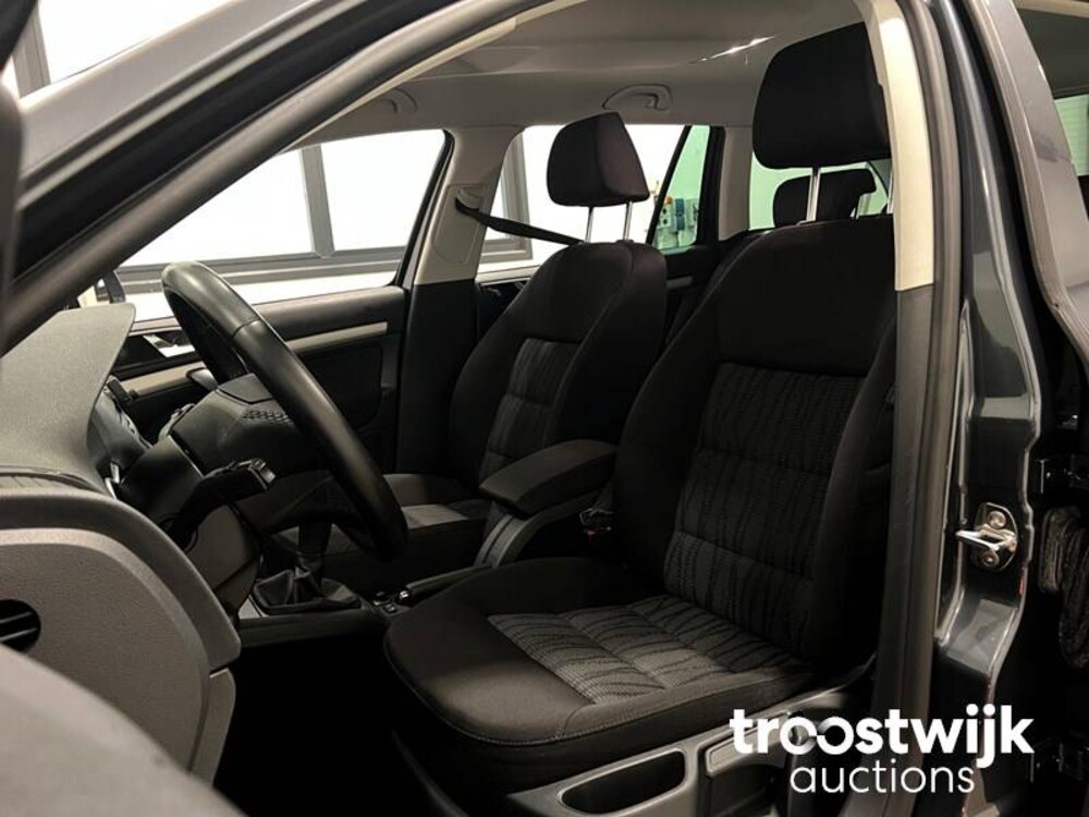 Skoda Octavia Combi 1.8 TSI Elegance 160PS 2012, 64-SXX-5