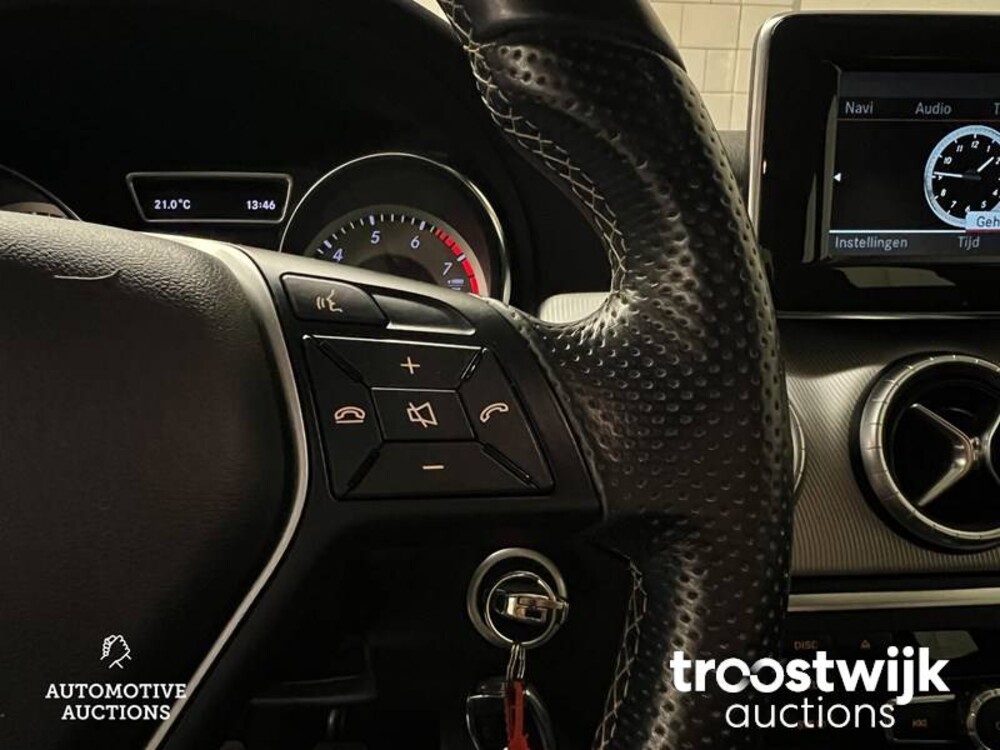 Mercedes-Benz CLA180 Ambition 122PS 2013 CLA-Klasse -Orig. NL-, 7-SNK-32