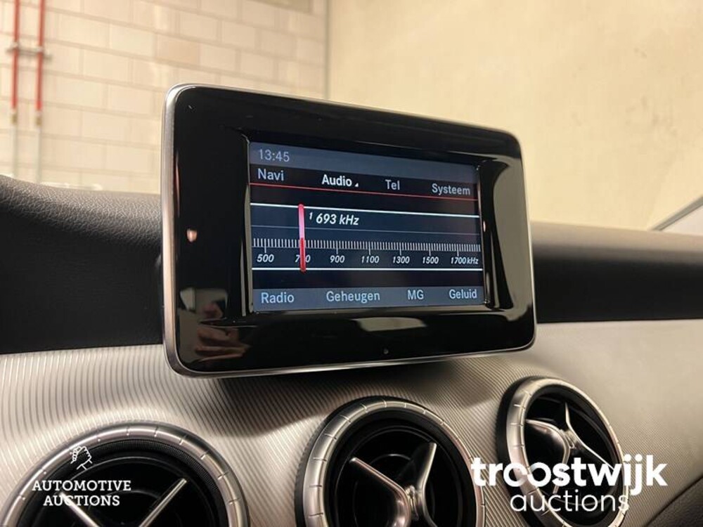 Mercedes-Benz CLA180 Ambition 122PS 2013 CLA-Klasse -Orig. NL-, 7-SNK-32