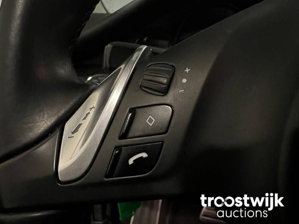 Porsche Panamera 3.0D V6  300 PS 2015, SB-617-F