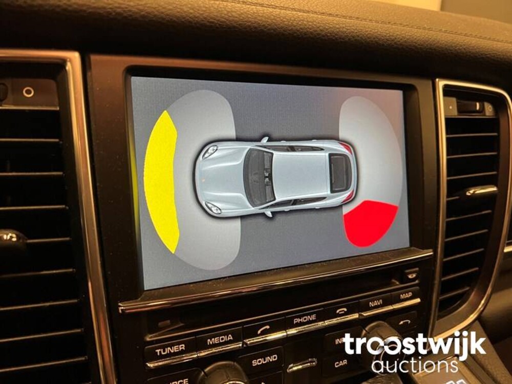 Porsche Panamera 3.0D V6  300 PS 2015, SB-617-F