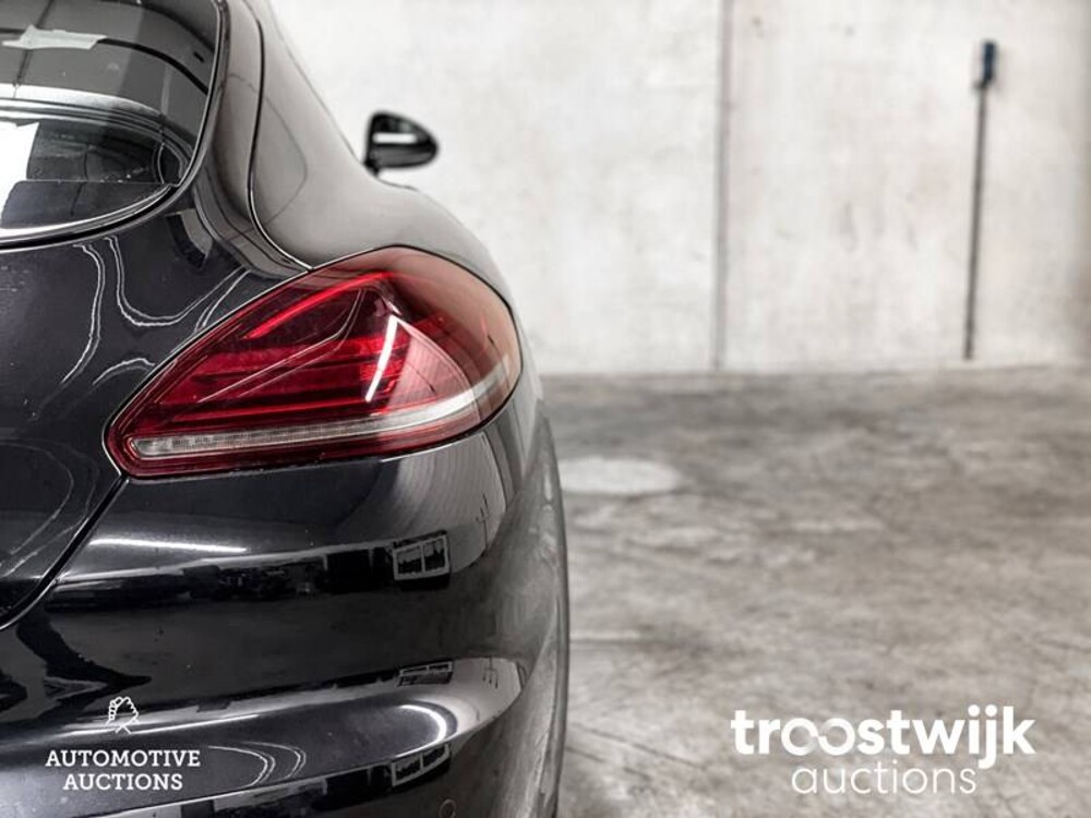 Porsche Panamera 3.0D V6  300 PS 2015, SB-617-F