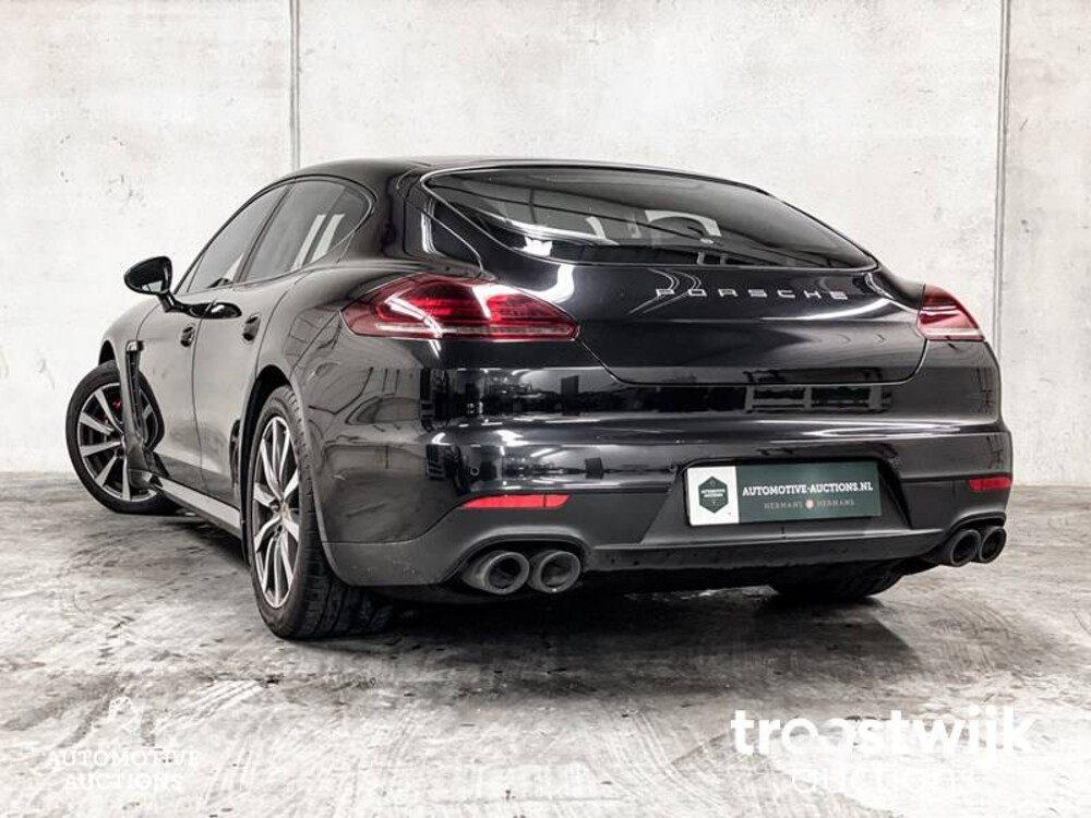 Porsche Panamera 3.0D V6  300 PS 2015, SB-617-F
