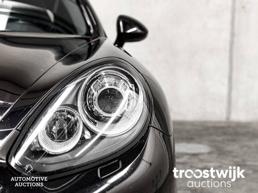 Porsche Panamera 3.0D V6  300 PS 2015, SB-617-F