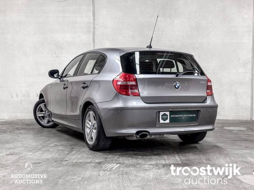 BMW 118i High Executive E87 143 PS 2010 1er, HP-620-R