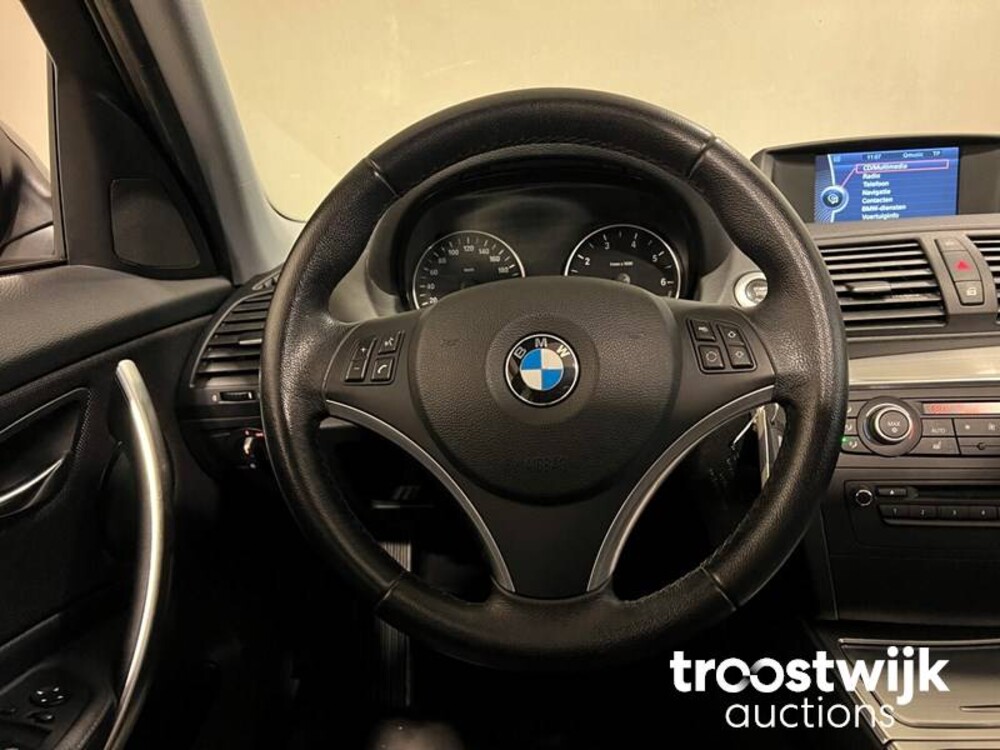 BMW 118i High Executive E87 143 PS 2010 1er, HP-620-R