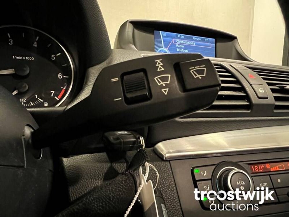 BMW 118i High Executive E87 143 PS 2010 1er, HP-620-R