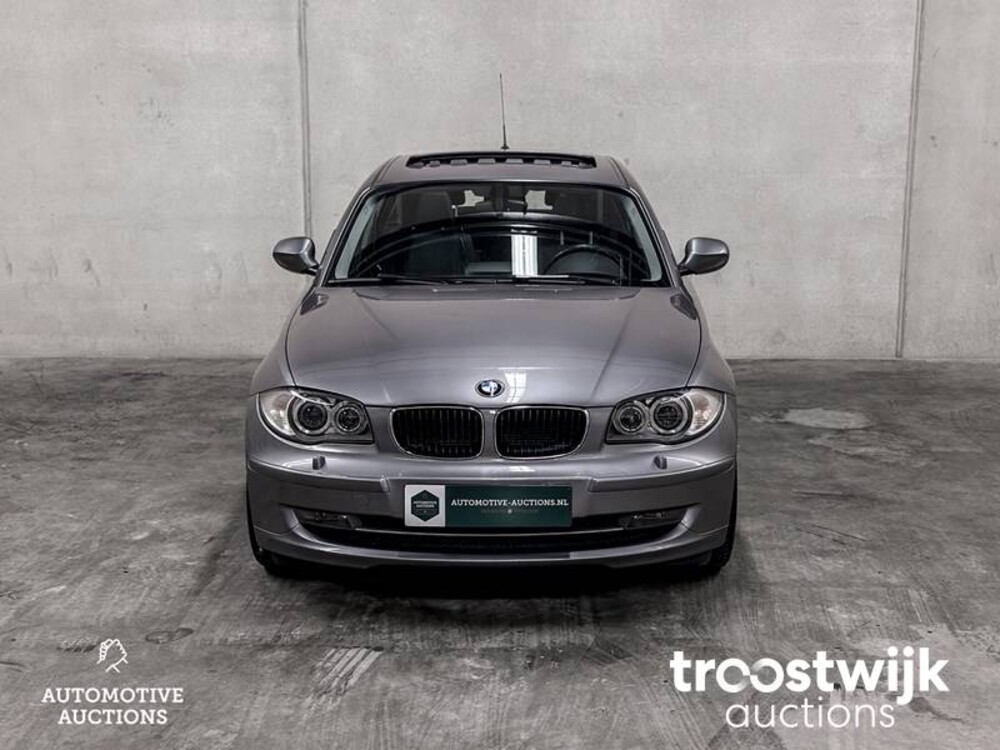 BMW 118i High Executive E87 143 PS 2010 1er, HP-620-R