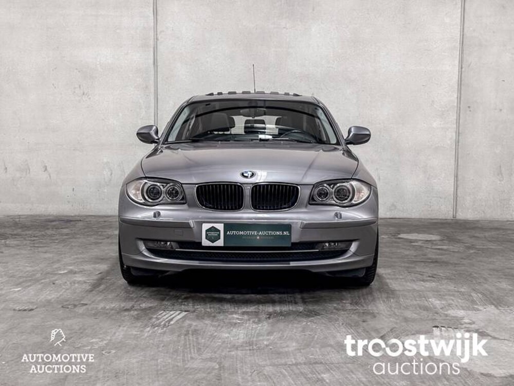 BMW 118i High Executive E87 143 PS 2010 1er, HP-620-R