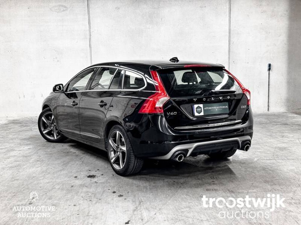 Volvo V60 R-Design 2.4 D6 Twin Engine 220PS 2015 -Orig. NL-, GJ-646-L