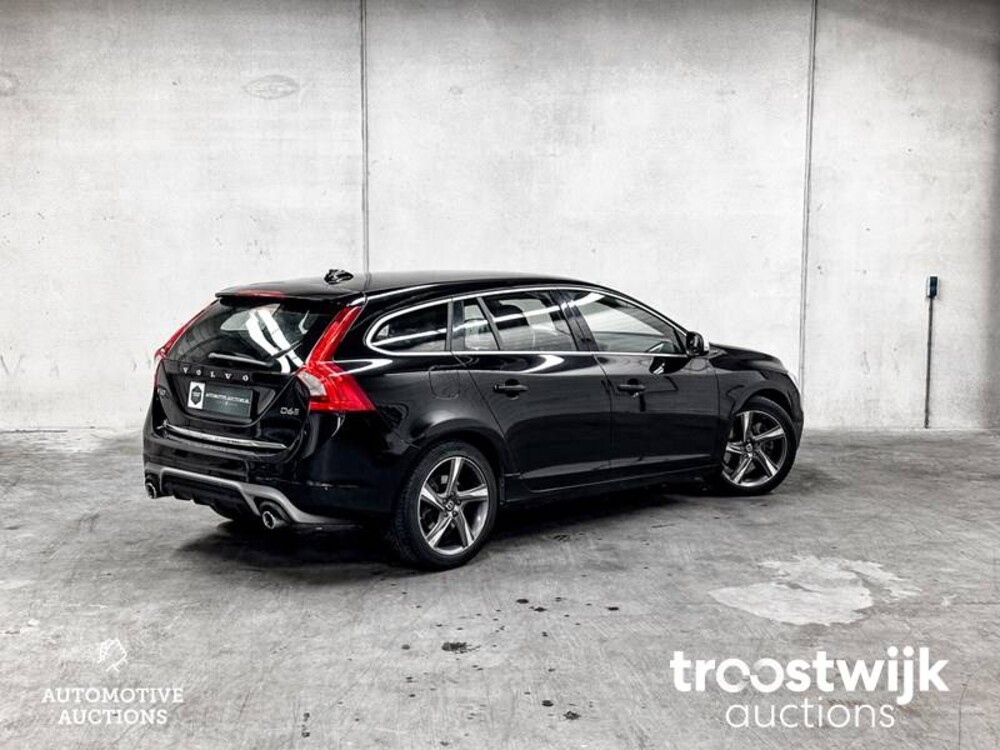 Volvo V60 R-Design 2.4 D6 Twin Engine 220PS 2015 -Orig. NL-, GJ-646-L