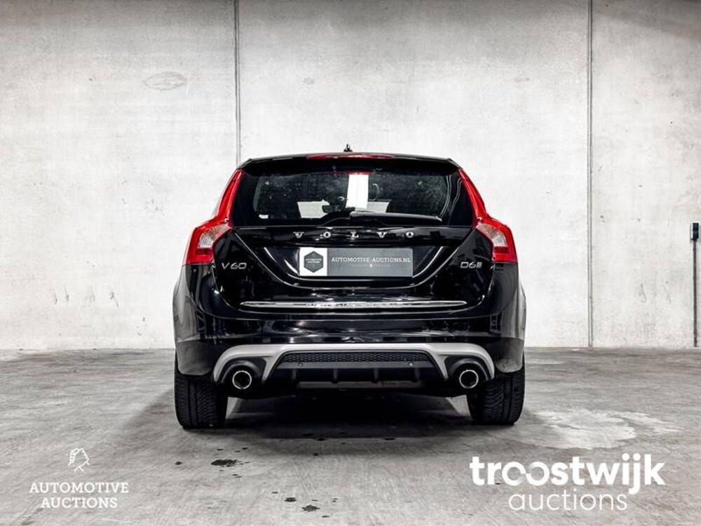 Volvo V60 R-Design 2.4 D6 Twin Engine 220PS 2015 -Orig. NL-, GJ-646-L