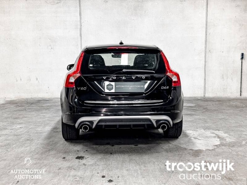 Volvo V60 R-Design 2.4 D6 Twin Engine 220PS 2015 -Orig. NL-, GJ-646-L