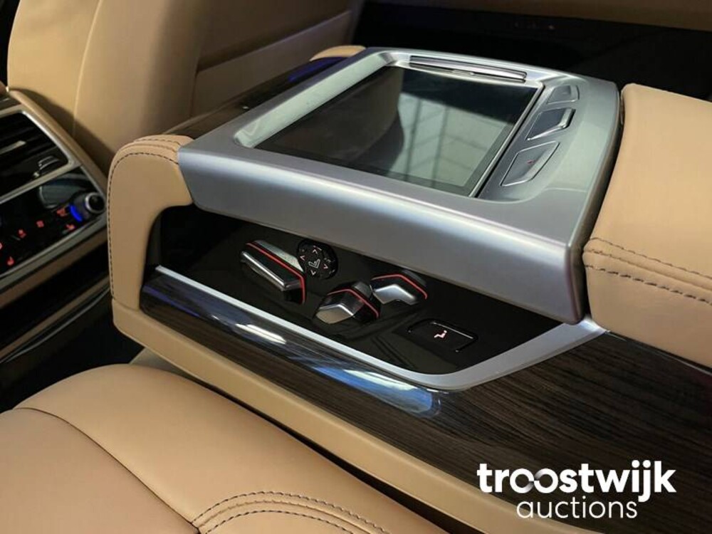 BMW 745e G11 M-Sportteile Plug-In Hybrid ORG-NL 394PS 2019 -Orig. DE- 7er, ZR-171-V