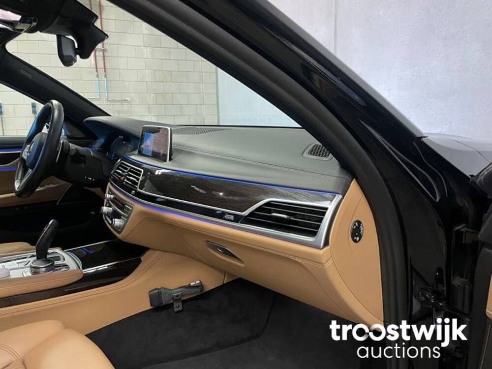 BMW 745e G11 M-Sportteile Plug-In Hybrid ORG-NL 394PS 2019 -Orig. DE- 7er, ZR-171-V