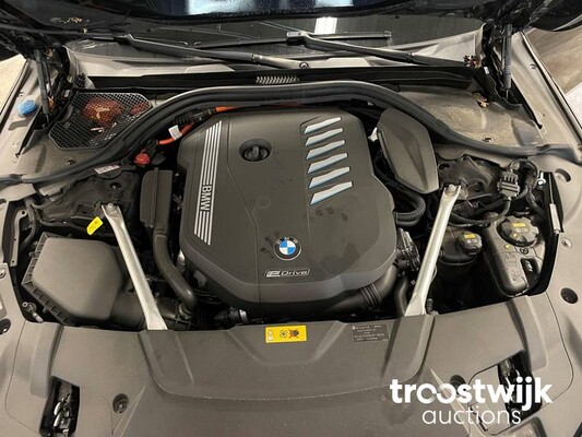 BMW 745e G11 M-sport parts Plug-In Hybrid ORG-NL 394hp 2019 -Orig. EN- 7-Series, ZR-171-V