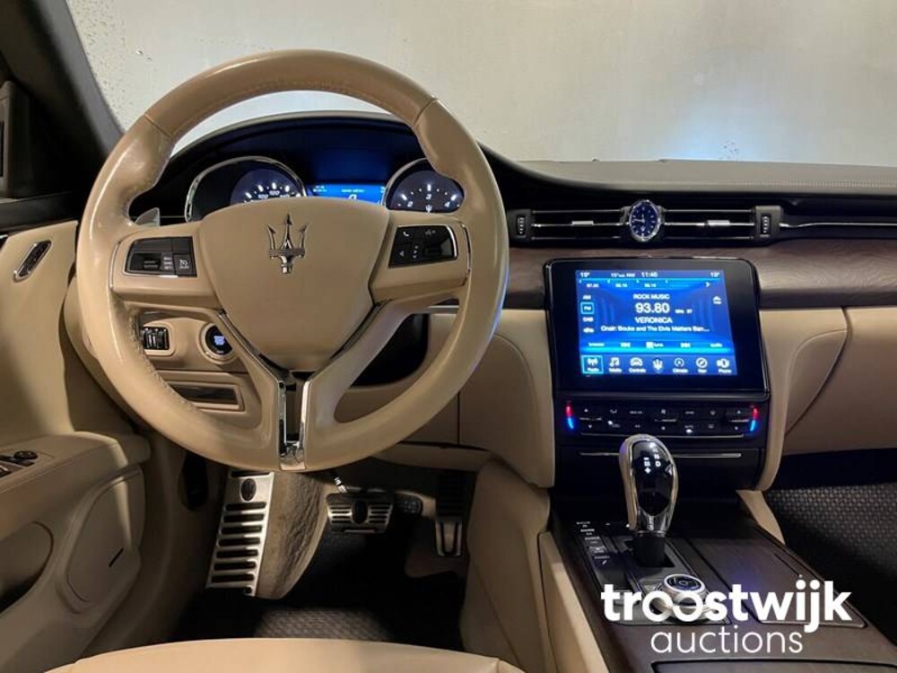 Maserati Quattroporte GranLusso 3.0 D NEU-MODELL 275PS 2017, H-942-XN