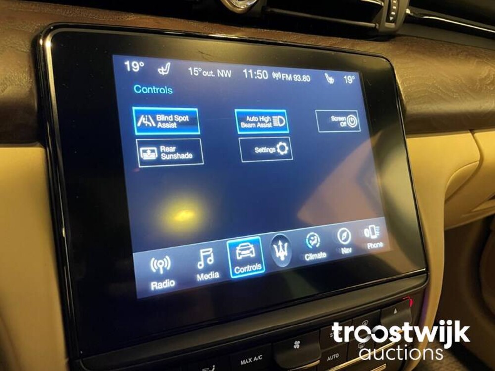 Maserati Quattroporte GranLusso 3.0 D NEU-MODELL 275PS 2017, H-942-XN