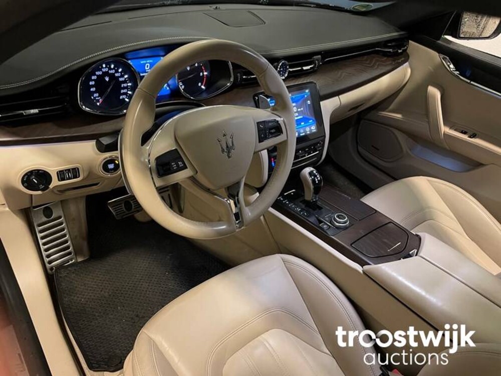 Maserati Quattroporte GranLusso 3.0 D NEU-MODELL 275PS 2017, H-942-XN