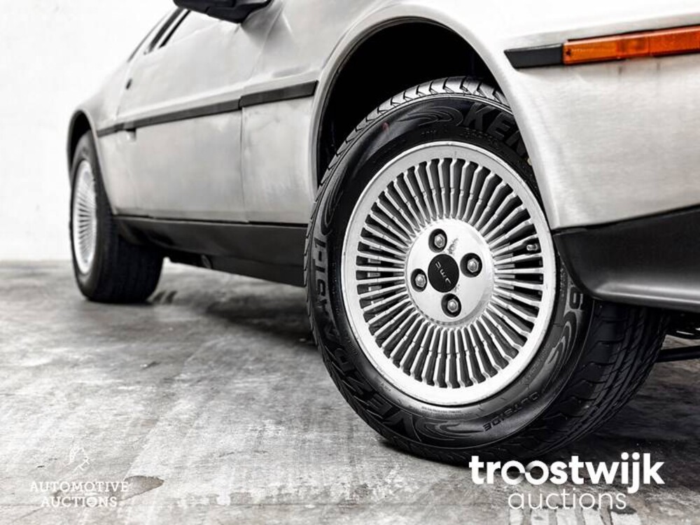 DeLorean DMC-12 2.8 V6 130 PS 1981