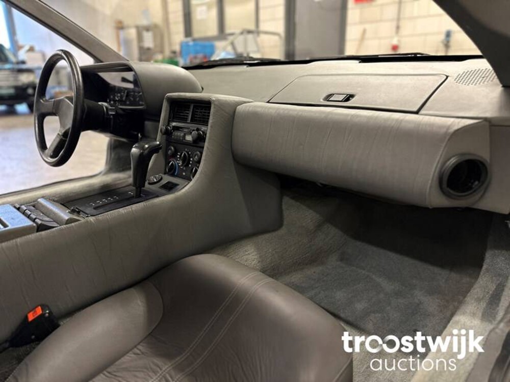 DeLorean DMC-12 2.8 V6 130 PS 1981