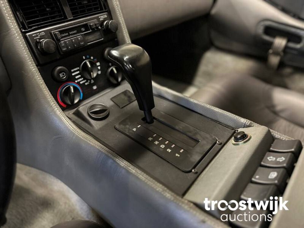 DeLorean DMC-12 2.8 V6 130 PS 1981