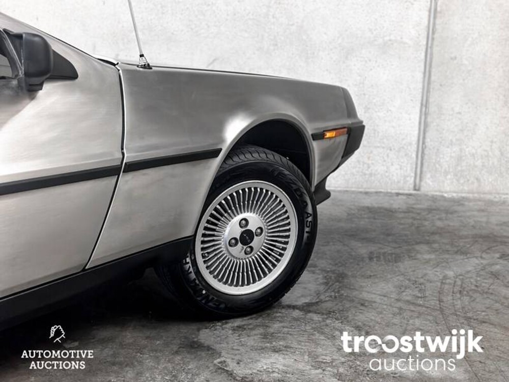 DeLorean DMC-12 2.8 V6 130 PS 1981