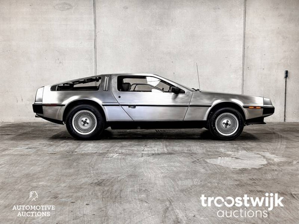 DeLorean DMC-12 2.8 V6 130 PS 1981