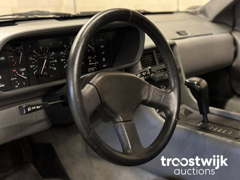 DeLorean DMC-12 2.8 V6 130 PS 1981