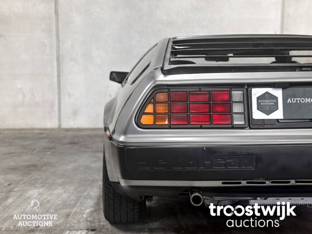 DeLorean DMC-12 2.8 V6 130 PS 1981