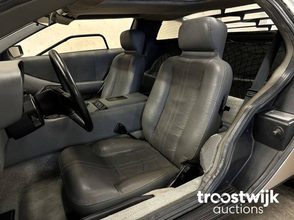 DeLorean DMC-12 2.8 V6 130 PS 1981