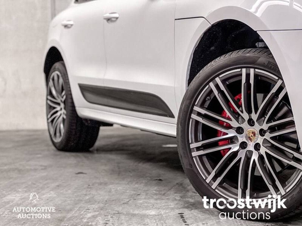 Porsche Macan Turbo 3.6 V6 400 PS Sport-Design Sport-Chrono CARBON 2014, XF-975-G