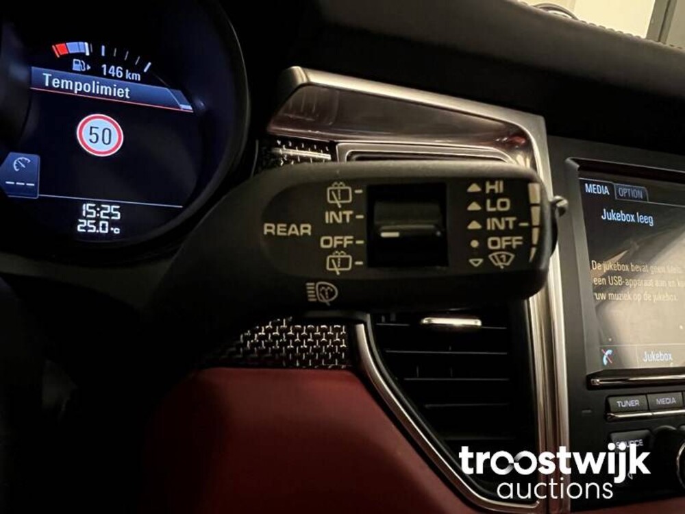 Porsche Macan Turbo 3.6 V6 400 PS Sport-Design Sport-Chrono CARBON 2014, XF-975-G