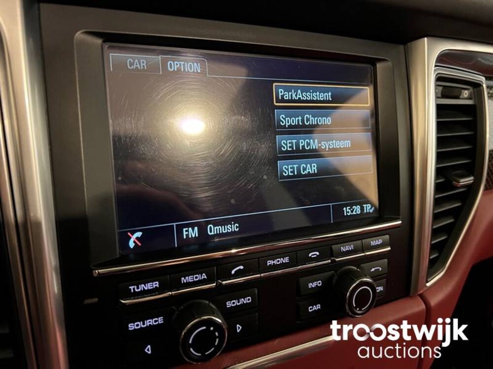 Porsche Macan Turbo 3.6 V6 400 PS Sport-Design Sport-Chrono CARBON 2014, XF-975-G