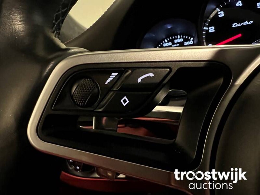 Porsche Macan Turbo 3.6 V6 400 PS Sport-Design Sport-Chrono CARBON 2014, XF-975-G