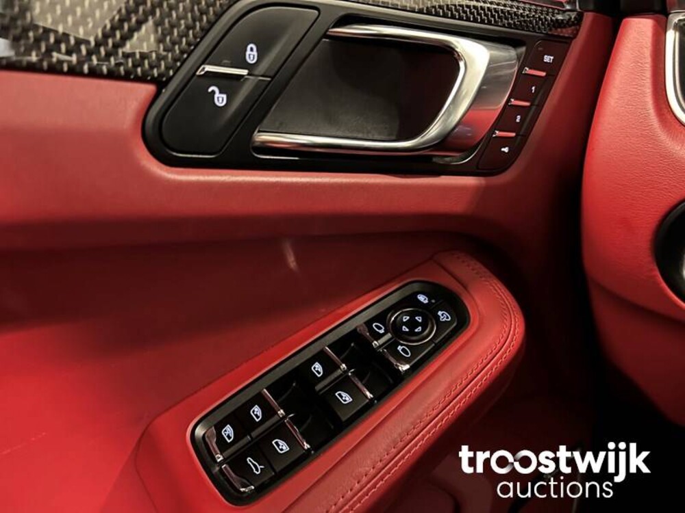 Porsche Macan Turbo 3.6 V6 400 PS Sport-Design Sport-Chrono CARBON 2014, XF-975-G