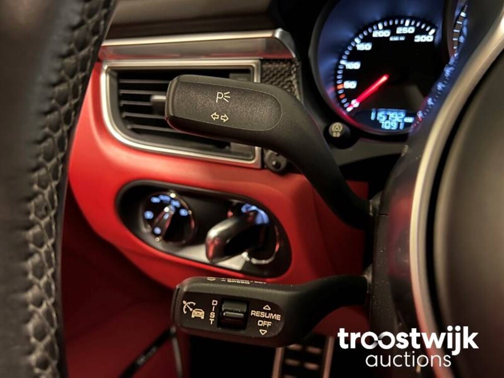 Porsche Macan Turbo 3.6 V6 400 PS Sport-Design Sport-Chrono CARBON 2014, XF-975-G