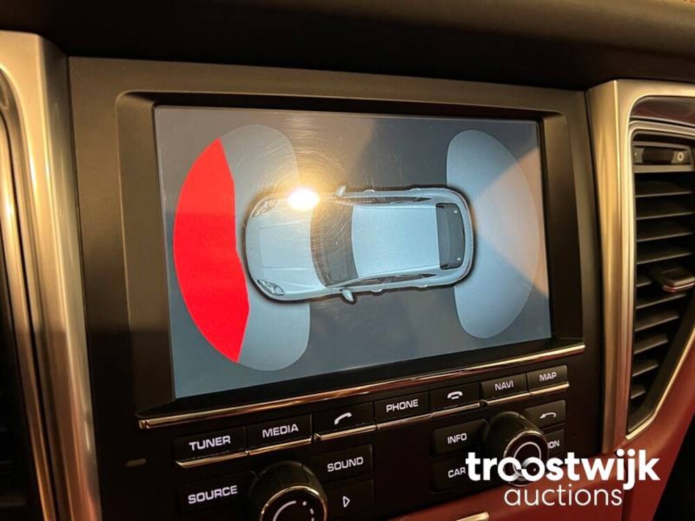 Porsche Macan Turbo 3.6 V6 400 PS Sport-Design Sport-Chrono CARBON 2014, XF-975-G