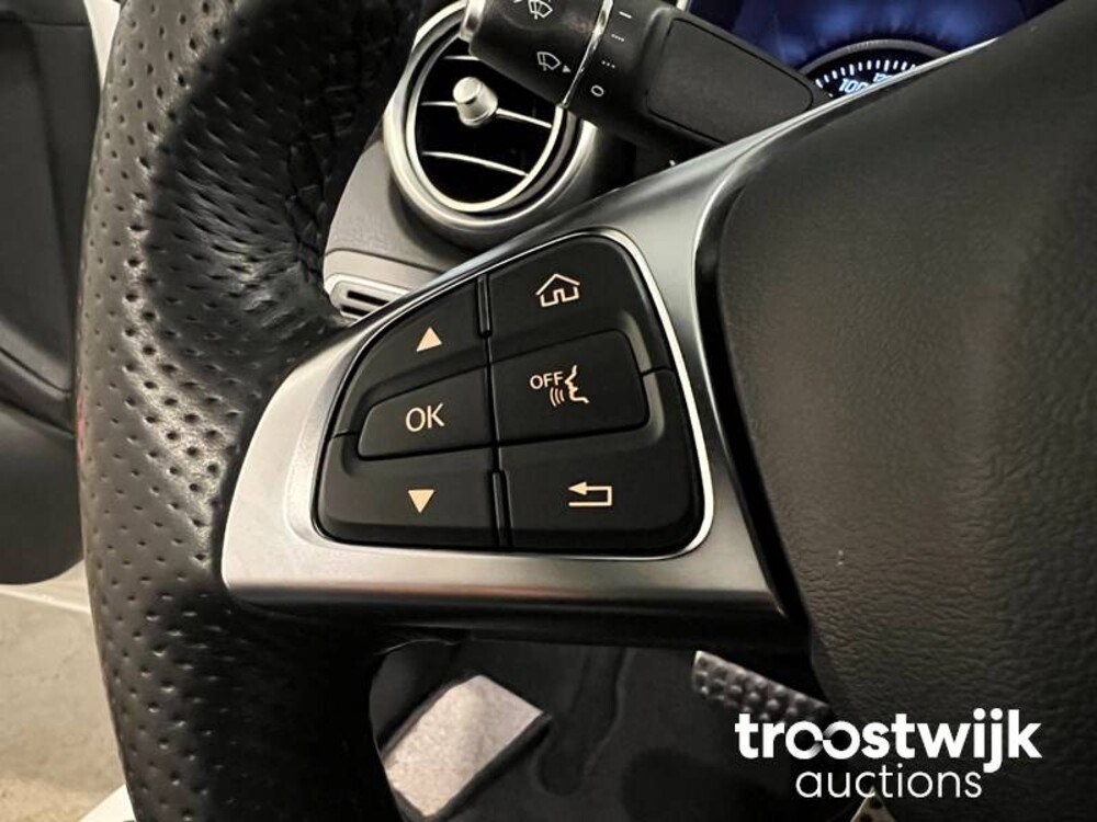 Mercedes-Benz C200 AMG Premium 184PS 2018, ZT-366-V