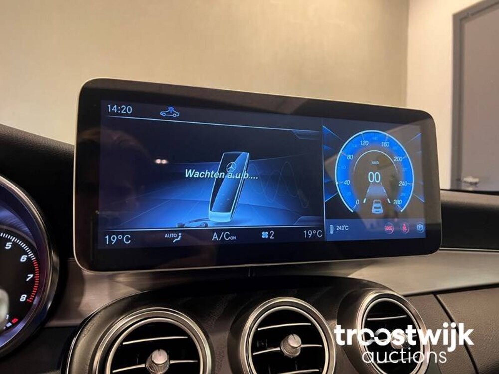 Mercedes-Benz C200 AMG Premium 184PS 2018, ZT-366-V