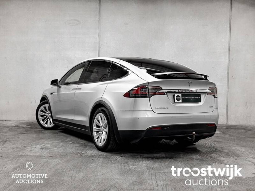 Tesla Model X 100D 6-Persoons 417PS 2017 -Orig. NL-, PT-892-R