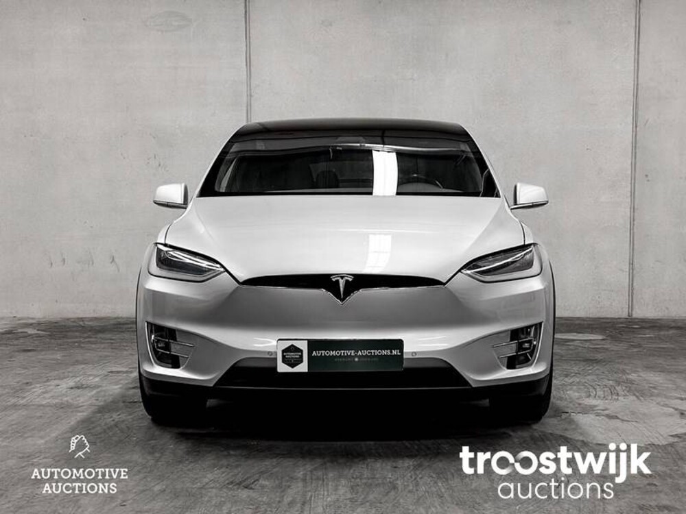 Tesla Model X 100D 6-Persoons 417PS 2017 -Orig. NL-, PT-892-R