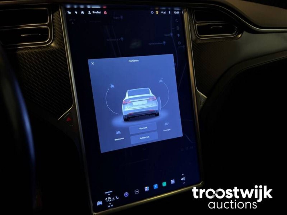 Tesla Model X 100D 6-Persoons 417PS 2017 -Orig. NL-, PT-892-R