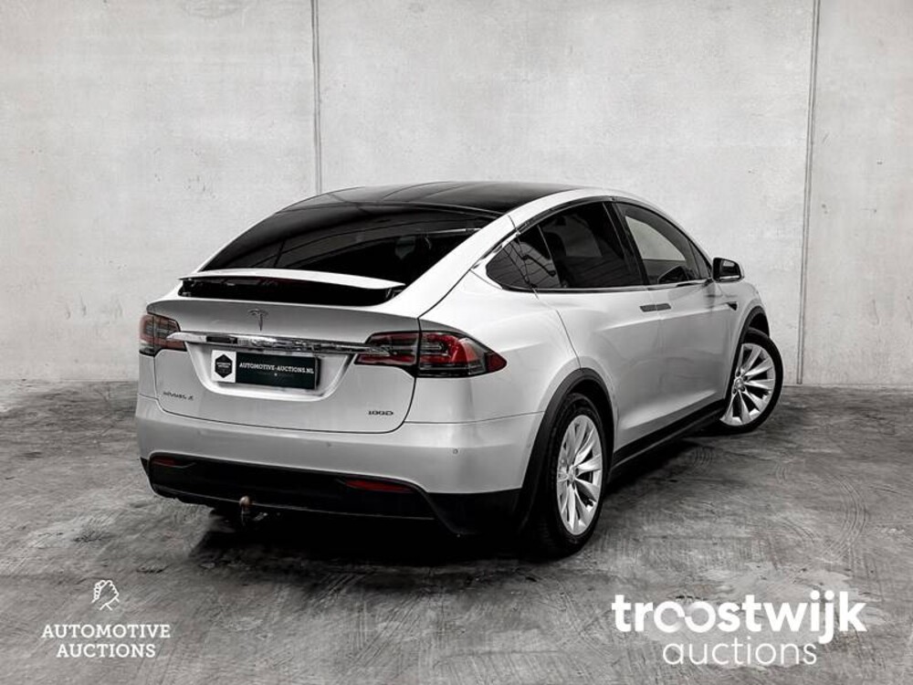 Tesla Model X 100D 6-Persoons 417PS 2017 -Orig. NL-, PT-892-R