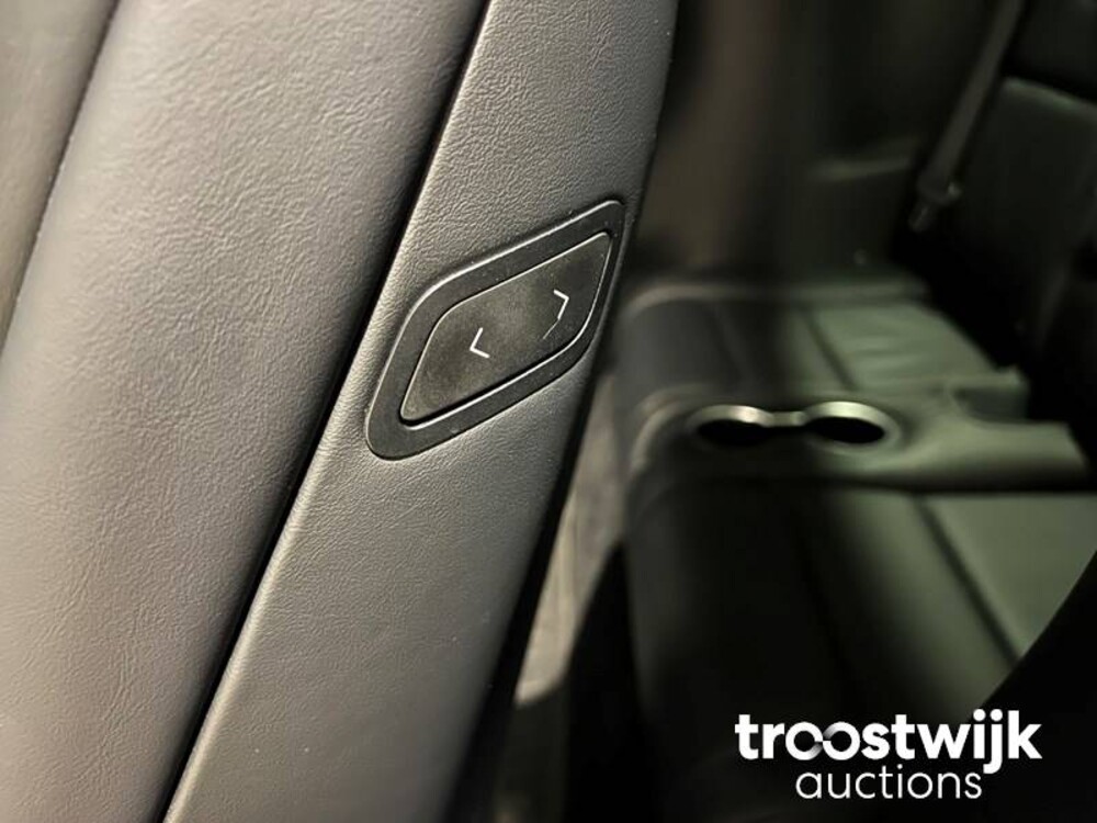 Tesla Model X 100D 6-Persoons 417PS 2017 -Orig. NL-, PT-892-R