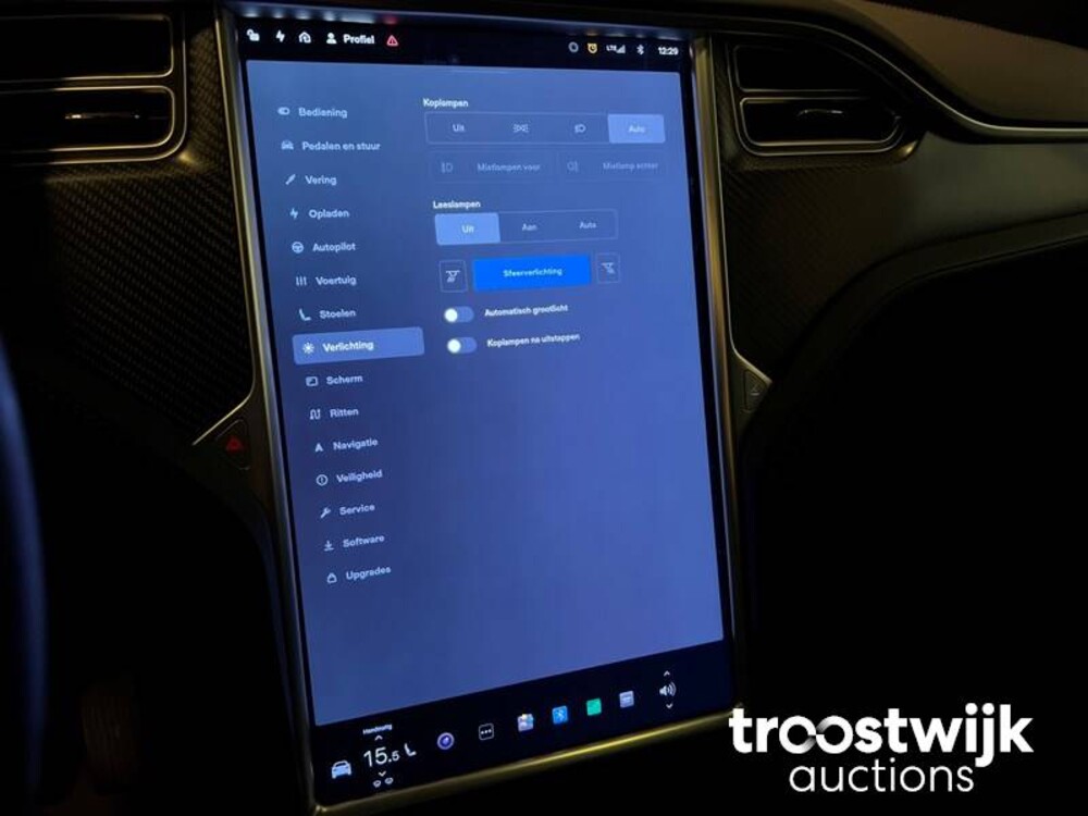 Tesla Model X 100D 6-Persoons 417PS 2017 -Orig. NL-, PT-892-R