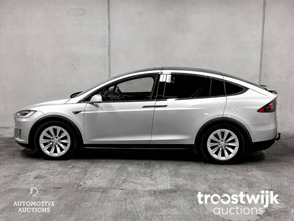 Tesla Model X 100D 6-Persoons 417PS 2017 -Orig. NL-, PT-892-R