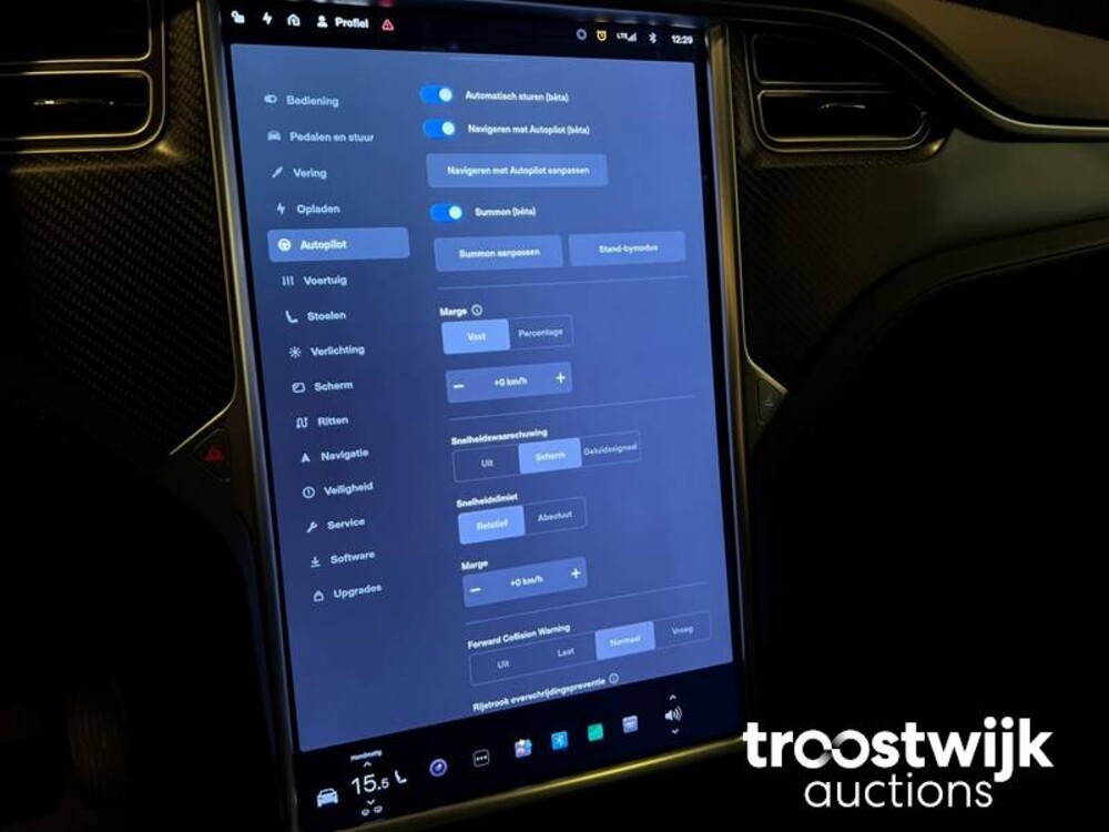 Tesla Model X 100D 6-Persoons 417PS 2017 -Orig. NL-, PT-892-R