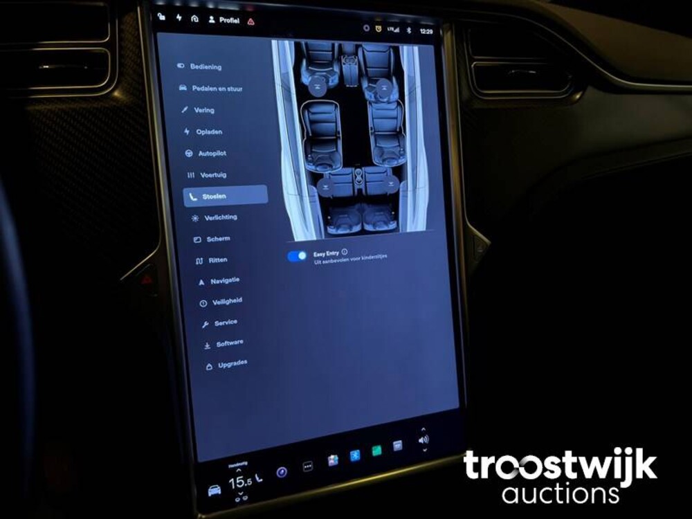 Tesla Model X 100D 6-Persoons 417PS 2017 -Orig. NL-, PT-892-R